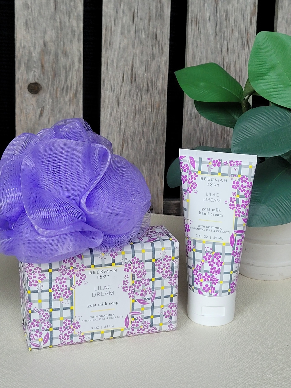Beekman 1802 Lilac Dream Hand & Body Set - Purple Shower Loofah - Picture 6 of 6
